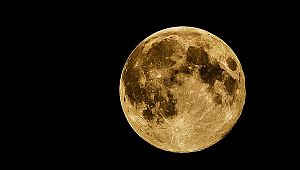 NASA Ay'da su �retmenin form�l�n� buldu