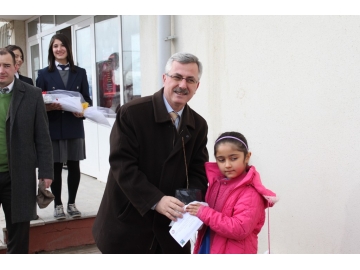 �Bir Fidan, Bir Ya?am� Sosyal Sorumluluk Projesi k�kleniyor