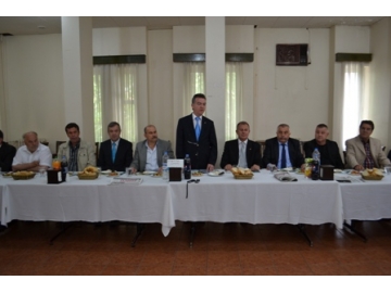 Ba?kan Aday? Çetinta?, Kooperatif Ba?kanlar? ile yemekte bulu?tu