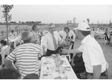 K?rklareli Belediyesi’nin iftar yemekleri devam ediyor