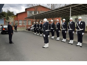 Vali Yaman iade-i ziyaretlerine ba?lad?