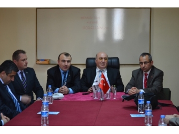 Enerji Bir-Sen Genel Ba?kan? Tonbul, üyelerini bilgilendiriyor