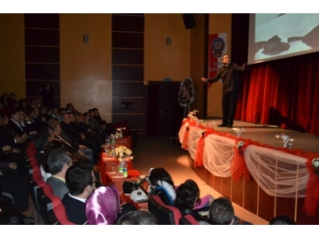 Sunay Ak?n’dan tarihe yolculuk