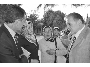 Hakl? direni?e Çelebi ve Gündo?du’dan destek