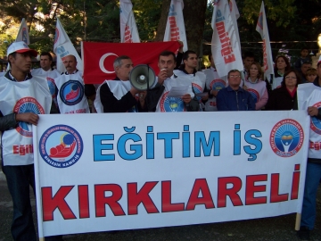 “Hain terörü lanetliyor ve k?n?yoruz”