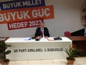 AK Parti h?z kesmeden toplant?lara devam ediyor