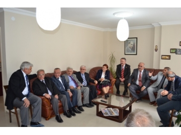 Eski Ba?kan Soykan’a Meclis Üyelerinden ziyaret
