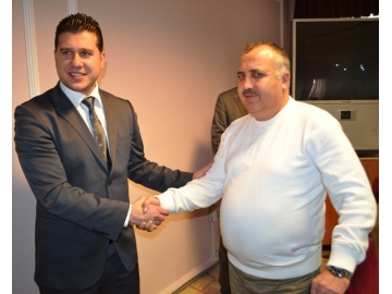 Y?llard?r süren husumetin giderilmesi için ilk ad?m at?ld?