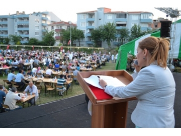 Sevgi Dünyam?z’?n ?ftar Çad?r? büyük ilgi görüyor