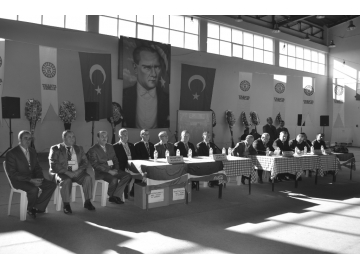 Hilmi Kahraman ve ekibi, birlik ve dayan??ma içinde tek liste ile zafere ula?t?lar