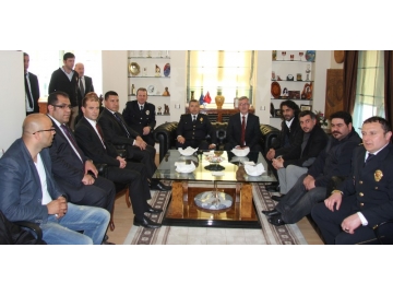 Kurtlar Vadisi oyuncular?ndan Ba?kan Ça?layan’? ziyaret etti