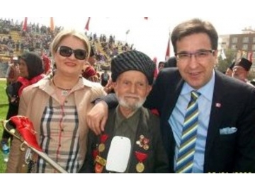 Milletvekili Gür?an S?ra Gecesi’ne kat?ld?