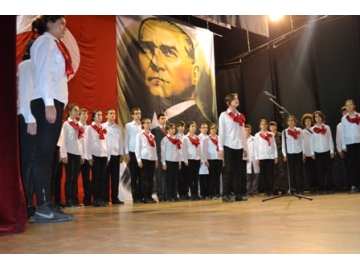 Ulu Önder Atatürk sayg? ile an?ld?
