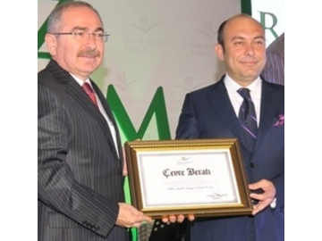 Vali Yaman, “En Temiz Köy Yar??mas?” Ödül Töreni’ne kat?ld?