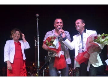 Haluk Levent’ten Evrensekiz’de muhte?em konser