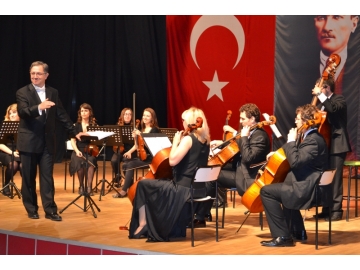 Trakya Oda Orkestras?�ndan Klasik M�zik Konseri
