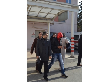 E? zamanl? Operasyon’da 10 ki?i gözalt?na al?nd?