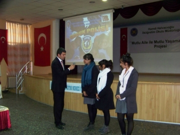 “Gençlik Tüneli” Projesi Lise Ö?rencilerine tan?t?l?yor