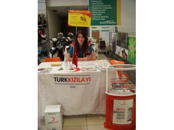 Bu kolide �?yilik� var ancak yard?m eden yok