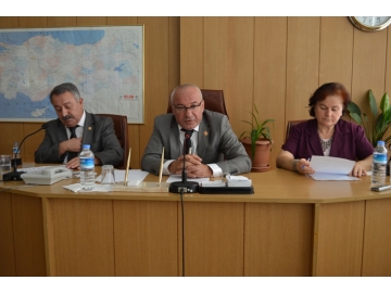 ?l Genel Meclisi k�ylere hizmet g�t�recek