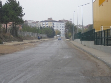 Vatanda? eski ?stanbul Yolu�na asfalt istiyor
