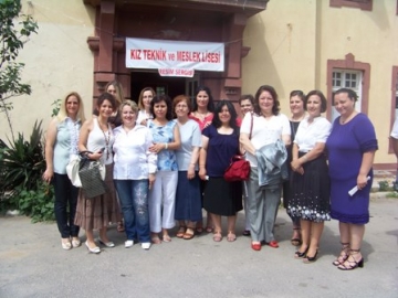 El eme?i, göz nuru eserler sergileniyor