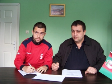 L�leburgazspor 4 yeni futbolcu ile s�z kesti