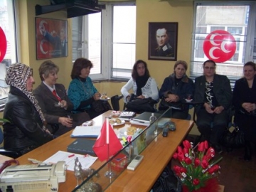 MHP Kad?n Kollar?’ndan birlik ve beraberlik ça?r?s?
