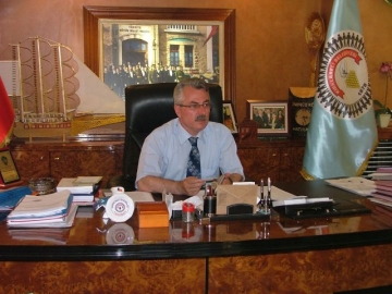 “?u an ya?ad???m?z mevsim k?? ve halk?m?z korunma yöntemlerine dikkat etmeliler''