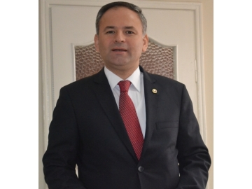 Türker; “Kimse CHP’den büyük de?ildir”