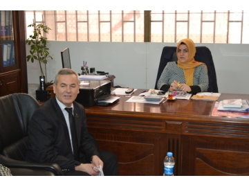 A??k; “Lafa de?il, Hizmete talibiz”