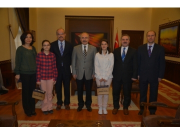 Gelece?in ö?retmenlerinden Vali Yaman’a ziyaret