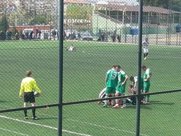 2. Amat�r�de ?lk Yar?�n?n Lideri Kof�az Serhad Spor