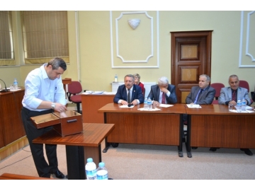  Plan ve B�t�e Komisyonu �ye Se�imi�nde CHP Grubu tart??t? 