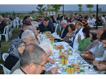 Ba?kan Kesimo?lu, misafirleri ile yak?ndan ilgilendi