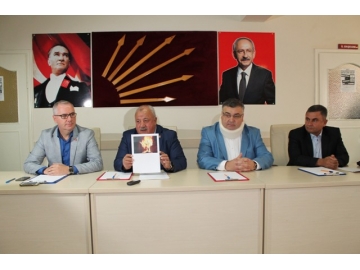 Zengin; “Yanan, y?k?lan sadece bir Atatürk Heykeli de?il; Vatan’d?r, Cumhuriyet’tir vatand?r. Cumhuriyet'tir”