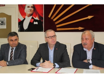 CHP K?rklareli ?l Ba?kanl???�ndan toplu a�?klamalar Zengin; �%10 Se�im Baraj? AKP ?ktidar?�n?n temel dayana??d?r�